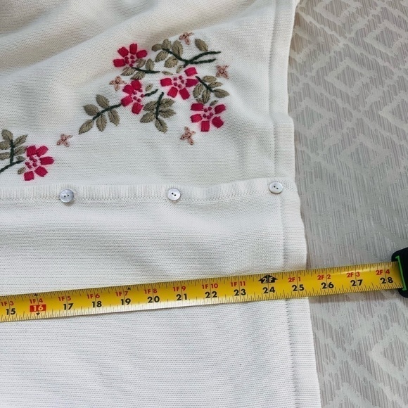 Norm Thompson Floral Embroidered Sweater Cardigan Size 1X - Picture 5 of 5